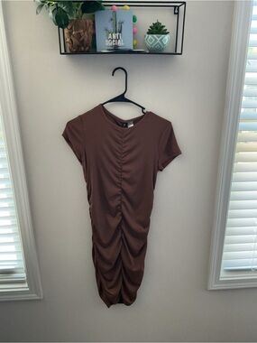 H&M Brown Ruched Short Sleeve Mini Dress